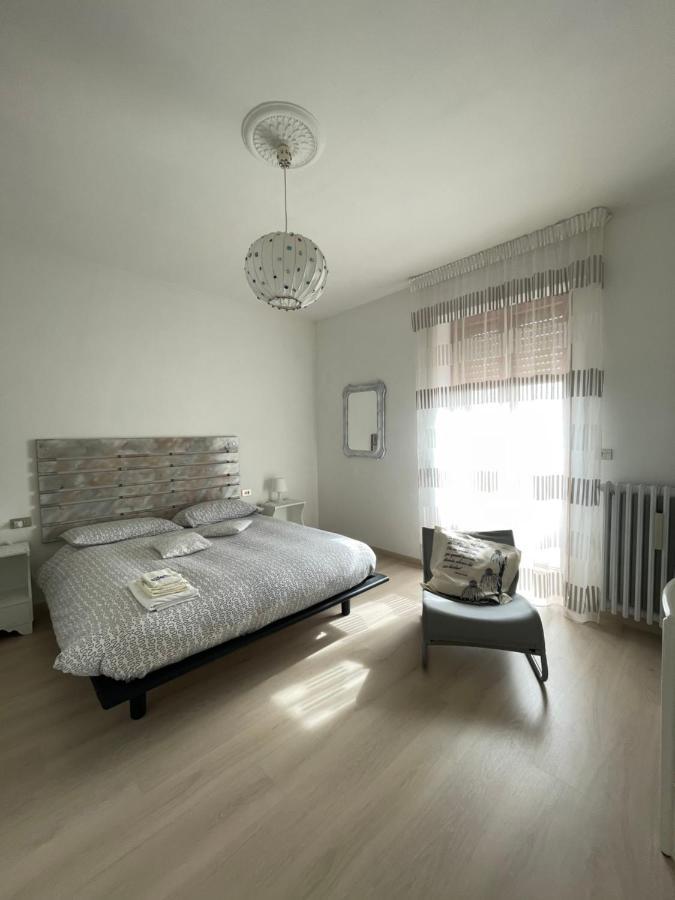 Appartement La Signora Dei Fiori à Gubbio Extérieur photo