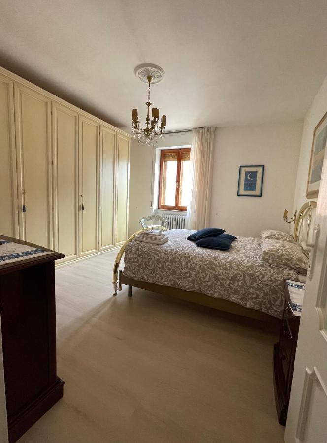 Appartement La Signora Dei Fiori à Gubbio Extérieur photo