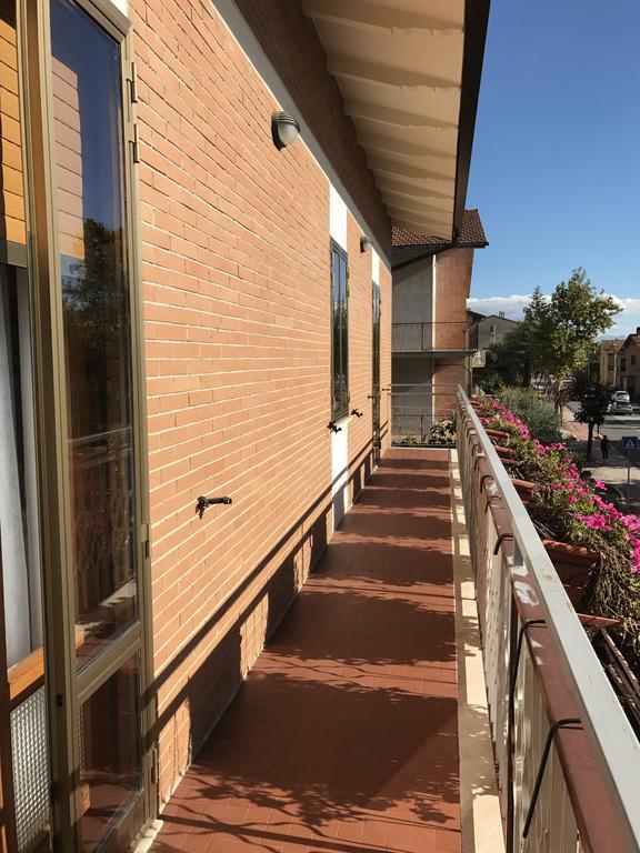 Appartement La Signora Dei Fiori à Gubbio Extérieur photo